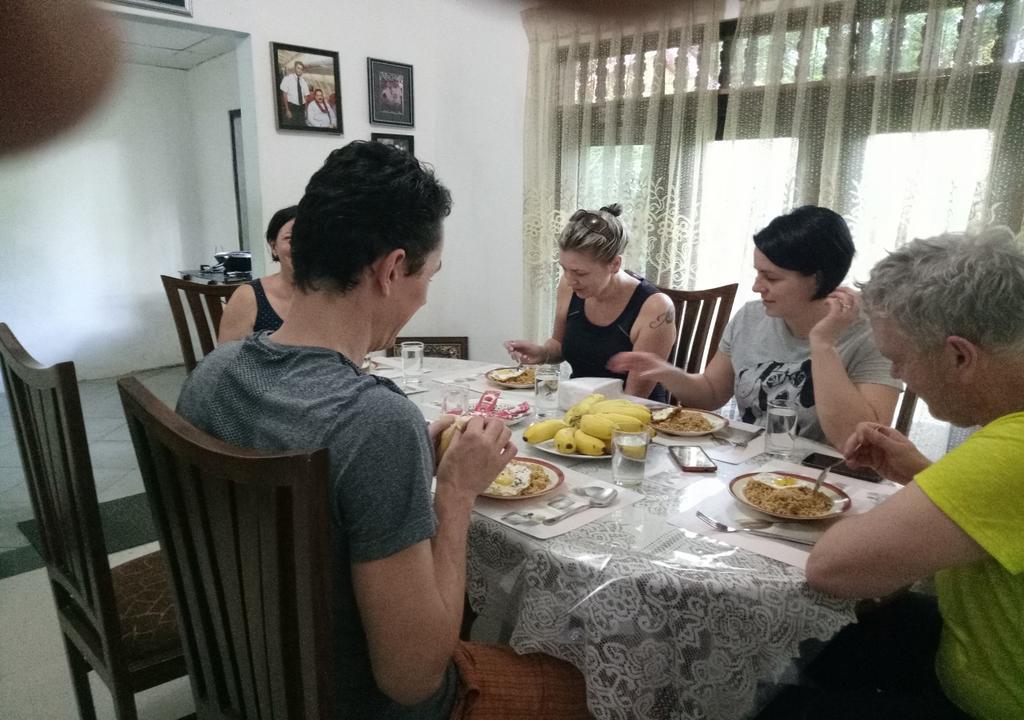 לינה וארוחת בוקר נגומבו House Of Seya מראה חיצוני תמונה